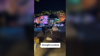 مصنع الإضاءة الثقافية يختبر أضواءه