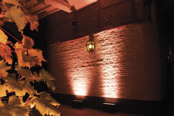 40 * 10W RGBW LED للخارج مدينة لون ضوء شعاع غسيل تأثير الشريط المقاوم للماء غسالة الحائط أضواء الفيضانات IP65 DMX512 وضع التحكم